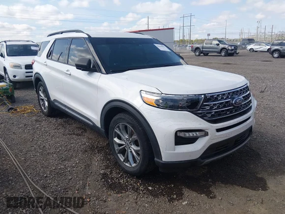 ✅ 2021 Ford Explorer XLT • VIN: 1FMSK7DH8MGC49022 • Lot: 44644082. Wystawiony na IAAI z przebiegiem 54 765 mil. Bezpłatny archiwum sprzedaży aukcyjnych z USA i szczegółowy raport historii pojazdu na DreamBid. Zdjęcie 1.