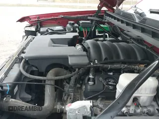 ✅ 2018 Chevrolet Silverado 1500 LT • VIN: 3GCUKREC6JG585828 • Lot: 43659037. Listed on IAAI with 130,703 mi. Free auction sales archive from the USA and detailed vehicle history report at DreamBid. Image 19.