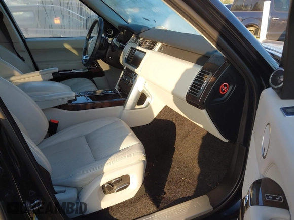 ✅ 2014 Land Rover Range Rover Supercharged • VIN: SALGS2EF0EA128167 • Lot: 44217610. Listed on IAAI with 100,462 mi. Free auction sales archive from the USA and detailed vehicle history report at DreamBid. Image 5.
