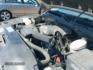 ✅ 2005 GMC Yukon SLT • VIN: 1GKEC13T15R144480 • Lot: 41632540. Listed on IAAI with 184,038 mi. Free auction sales archive from the USA and detailed vehicle history report at DreamBid. Image 21.