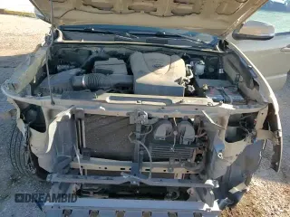 ✅ 2019 Toyota Tacoma SR5 • VIN: 3TMAZ5CN7KM086924 • Лот: 92482615. Опубликован ранее на Copart с пробегом 122 979 миль. Бесплатный доступ к архиву аукционных продаж из США и подробный отчёт об истории автомобиля на DreamBid. Изображение 14.