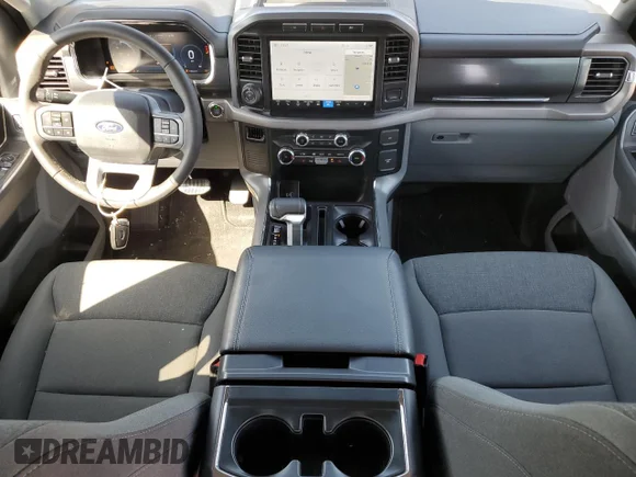 ✅ 2024 Ford F-150 Lightning XLT • VIN: 1FTVW3LK3RWG19995 • Lot: 62152815. Wystawiony na Copart z przebiegiem 4 306 mil. Bezpłatny archiwum sprzedaży aukcyjnych z USA i szczegółowy raport historii pojazdu na DreamBid. Zdjęcie 8.