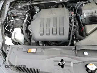 ✅ 2024 Mitsubishi Eclipse Cross SE • VIN: JA4ATWAA1RZ039107 • Lot: 84369695. Wystawiony na Copart z przebiegiem 25 358 mil. Bezpłatny archiwum sprzedaży aukcyjnych z USA i szczegółowy raport historii pojazdu na DreamBid. Zdjęcie 14.