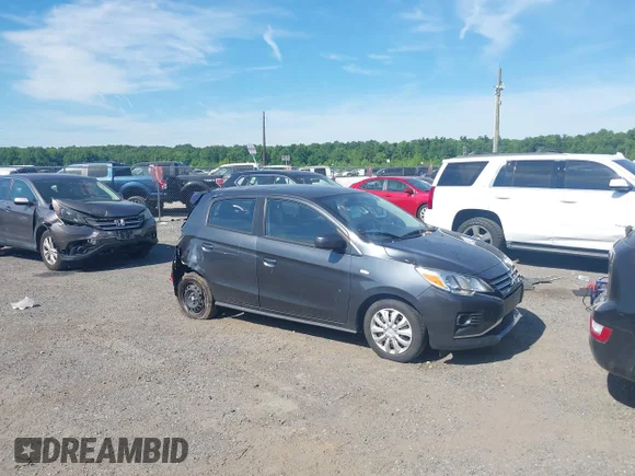 ✅ 2024 Mitsubishi Mirage ES • VIN: ML32AUHJXRH007601 • Лот: 45279080. Опубліковано раніше на IAAI з пробігом 55 767 миль. Безкоштовний доступ до архіву аукціонних продажів зі США та докладний звіт про історію автомобіля на DreamBid. Зображення 1.