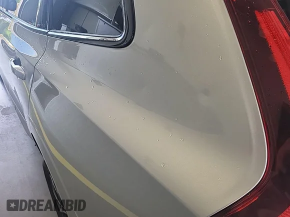 2024 Volvo XC60 Core Dark Theme