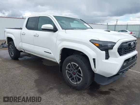 ✅ 2024 Toyota Tacoma TRD Off Road • VIN: 3TYLB5JN4RT055273 • Lot: 44710462. Listed on IAAI with 31,318 mi. Free auction sales archive from the USA and detailed vehicle history report at DreamBid. Image 1.