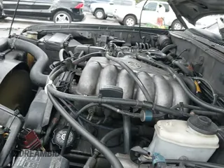 ✅ 1996 Toyota 4Runner Limited • VIN: JT3HN87R6T0038039 • Lot: 42540151. Wystawiony na IAAI z przebiegiem 307 815 mil. Bezpłatny archiwum sprzedaży aukcyjnych z USA i szczegółowy raport historii pojazdu na DreamBid. Zdjęcie 20.