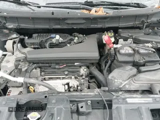 ✅ 2018 Nissan Rogue SV • VIN: KNMAT2MV8JP522039 • Lot: 43700470. Wystawiony na IAAI z przebiegiem 90 921 mil. Bezpłatny archiwum sprzedaży aukcyjnych z USA i szczegółowy raport historii pojazdu na DreamBid. Zdjęcie 19.