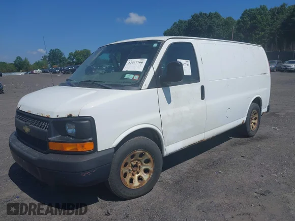 ✅ 2013 Chevrolet Express Cargo • VIN: 1GCSGAFX6D1171852 • Lot: 42467700. Wystawiony na IAAI z przebiegiem 248 387 mil. Bezpłatny archiwum sprzedaży aukcyjnych z USA i szczegółowy raport historii pojazdu na DreamBid. Zdjęcie 2.