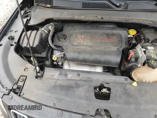 ✅ 2018 Jeep Compass Latitude • VIN: 3C4NJDBBXJT191181 • Lot: 84418275. Listed on Copart with 115,313 mi. Free auction sales archive from the USA and detailed vehicle history report at DreamBid. Image 14.