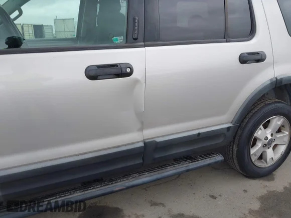 ✅ 2003 Ford Explorer XLT • VIN: 1FMDU73W03ZA28343 • Лот: 43315184. Опубліковано раніше на IAAI з пробігом Не вказано. Безкоштовний доступ до архіву аукціонних продажів зі США та докладний звіт про історію автомобіля на DreamBid. Зображення 6.