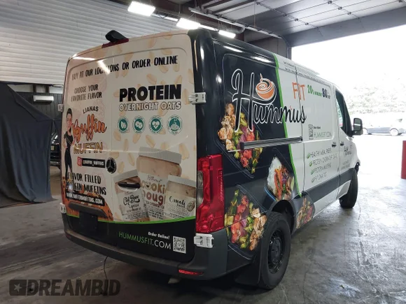 ✅ 2023 Mercedes-Benz Sprinter Cargo • VIN: W1Y40BHY5PT157048 • Лот: 40339280. Опубликован ранее на IAAI с пробегом 33 725 миль. Бесплатный доступ к архиву аукционных продаж из США и подробный отчёт об истории автомобиля на DreamBid. Изображение 4.