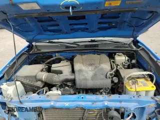 ✅ 2019 Toyota Tacoma TRD Off Road • VIN: 5TFCZ5AN0KX169052 • Lot: 85873695. Listed on Copart with 123,756 mi. Free auction sales archive from the USA and detailed vehicle history report at DreamBid. Image 13.