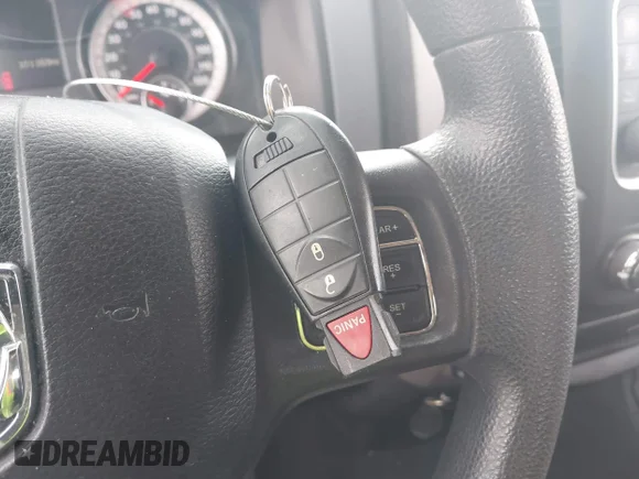 ✅ 2019 Ram 1500 Tradesman • VIN: 1C6RR6FG4KS555360 • Лот: 44388329. Опубліковано раніше на IAAI з пробігом 101 169 миль. Безкоштовний доступ до архіву аукціонних продажів зі США та докладний звіт про історію автомобіля на DreamBid. Зображення 11.