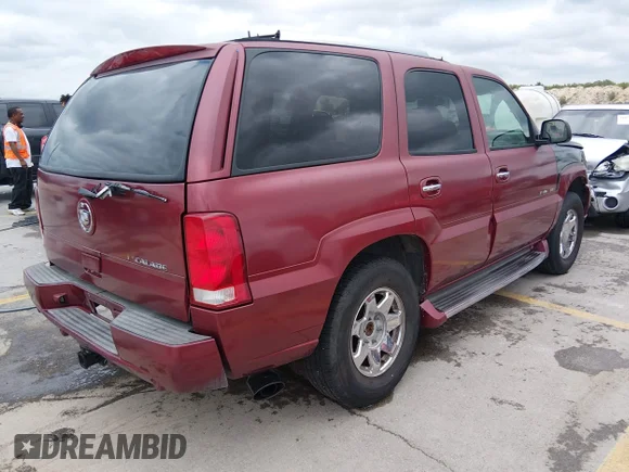 ✅ 2004 Cadillac Escalade • VIN: 1GYEK63N34R136337 • Lot: 44935032. Wystawiony na IAAI z przebiegiem 121 593 mil. Bezpłatny archiwum sprzedaży aukcyjnych z USA i szczegółowy raport historii pojazdu na DreamBid. Zdjęcie 4.