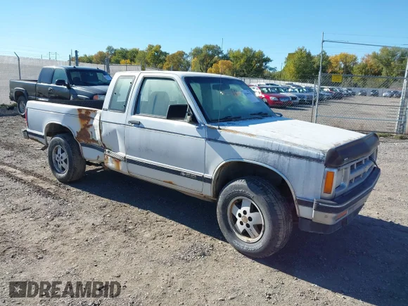 ✅ 1993 Chevrolet S-10 • VIN: 1GCCT19Z3P8176449 • Лот: 43369153. Опубликован ранее на IAAI с пробегом 250 174 миль. Бесплатный доступ к архиву аукционных продаж из США и подробный отчёт об истории автомобиля на DreamBid. Изображение 1.