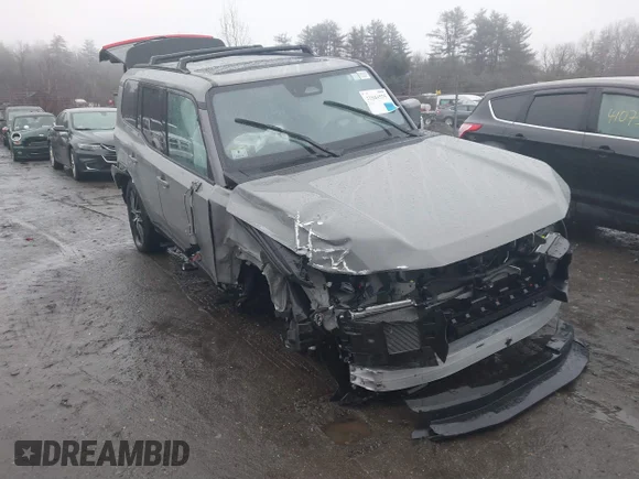 ✅ 2024 Lexus GX 550 Premium • VIN: JTJTBCDX8R5009686 • Lot: 41044575. Wystawiony na IAAI z przebiegiem 3 450 mil. Bezpłatny archiwum sprzedaży aukcyjnych z USA i szczegółowy raport historii pojazdu na DreamBid. Zdjęcie 1.