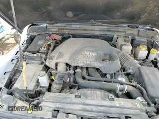 ✅ 2022 Jeep Gladiator Willys • VIN: 1C6JJTAM9NL170097 • Lot: 63013385. Listed on Copart with 49,410 mi. Free auction sales archive from the USA and detailed vehicle history report at DreamBid. Image 14.