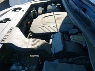 ✅ 2017 Kia Sedona EX • VIN: KNDMC5C13H6252960 • Lot: 43727669. Wystawiony na IAAI z przebiegiem 154 053 mil. Bezpłatny archiwum sprzedaży aukcyjnych z USA i szczegółowy raport historii pojazdu na DreamBid. Zdjęcie 19.