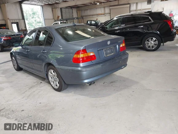 ✅ 2005 BMW 3 Series 325xi • VIN: WBAEU33485PR19749 • Лот: 43036013. Опубліковано раніше на IAAI з пробігом 166 517 миль. Безкоштовний доступ до архіву аукціонних продажів зі США та докладний звіт про історію автомобіля на DreamBid. Зображення 3.