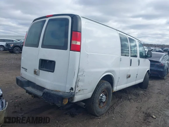 ✅ 2013 Chevrolet Express Cargo • VIN: 1GCWGFCG6D1138255 • Лот: 41706712. Опубліковано раніше на IAAI з пробігом 267 362 миль. Безкоштовний доступ до архіву аукціонних продажів зі США та докладний звіт про історію автомобіля на DreamBid. Зображення 4.