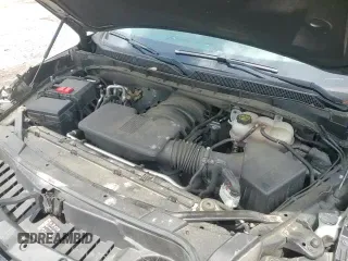 ✅ 2023 Chevrolet Suburban RST • VIN: 1GNSCEKDXPR125193 • Lot: 55652135. Wystawiony na Copart z przebiegiem 131 706 mil. Bezpłatny archiwum sprzedaży aukcyjnych z USA i szczegółowy raport historii pojazdu na DreamBid. Zdjęcie 14.