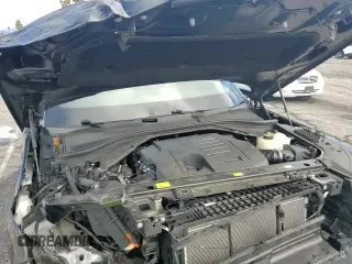 ✅ 2025 Land Rover Range Rover SE • VIN: SALKP9FU2SA269903 • Лот: 82454105. Опубликован ранее на Copart с пробегом 10 151 миль. Бесплатный доступ к архиву аукционных продаж из США и подробный отчёт об истории автомобиля на DreamBid. Изображение 16.