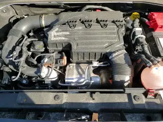 ✅ 2023 Jeep Renegade Latitude • VIN: ZACNJDB18PPP58833 • Lot: 91002735. Listed on Copart with 21,999 mi. Free auction sales archive from the USA and detailed vehicle history report at DreamBid. Image 15.