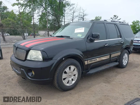 ✅ 2003 Lincoln Navigator Luxury • VIN: 5LMFU28R13LJ43211 • Лот: 42331844. Опубликован ранее на IAAI с пробегом 166 139 миль. Бесплатный доступ к архиву аукционных продаж из США и подробный отчёт об истории автомобиля на DreamBid. Изображение 2.