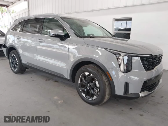 ✅ 2026 Kia Sorento S • VIN: 5XYRL4JC8TG439072 • Lot: 45308438. Listed on IAAI with 5,211 mi. Free auction sales archive from the USA and detailed vehicle history report at DreamBid. Image 1.