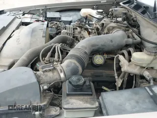 ✅ 1997 Lincoln Town Car Executive • VIN: 1LNLM81W2VY728233 • Lot: 43115322. Listed on IAAI with 183,837 mi. Free auction sales archive from the USA and detailed vehicle history report at DreamBid. Image 19.