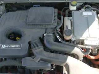 ✅ 2017 Ford Fusion Hybrid SE • VIN: 3FA6P0LU5HR217209 • Lot: 43353158. Wystawiony na IAAI z przebiegiem 129 178 mil. Bezpłatny archiwum sprzedaży aukcyjnych z USA i szczegółowy raport historii pojazdu na DreamBid. Zdjęcie 19.