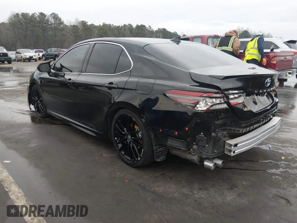 ✅ 2022 Toyota Camry Hybrid XSE • VIN: 4T1K31AK6NU041721 • Lot: 44329402. Wystawiony na IAAI z przebiegiem 68 258 mil. Bezpłatny archiwum sprzedaży aukcyjnych z USA i szczegółowy raport historii pojazdu na DreamBid. Zdjęcie 3.