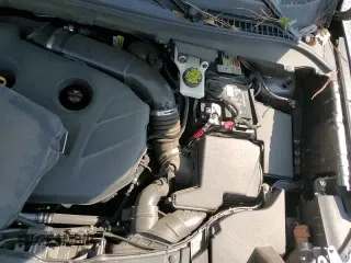 ✅ 2017 Lincoln MKC Reserve • VIN: 5LMCJ3C9XHUL12183 • Lot: 71963395. Wystawiony na Copart z przebiegiem 69 718 mil. Bezpłatny archiwum sprzedaży aukcyjnych z USA i szczegółowy raport historii pojazdu na DreamBid. Zdjęcie 14.