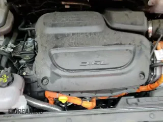 ✅ 2024 Chrysler Pacifica Hybrid Select • VIN: 2C4RC1S7XRR174563 • Lot: 85714695. Listed on Copart with 41,836 mi. Free auction sales archive from the USA and detailed vehicle history report at DreamBid. Image 15.