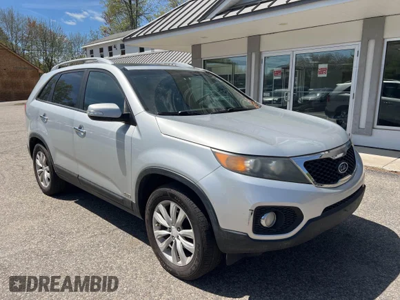 ✅ 2011 Kia Sorento EX • VIN: 5XYKUDA24BG001539 • Lot: 45151832. Listed on IAAI with 201,165 mi. Free auction sales archive from the USA and detailed vehicle history report at DreamBid. Image 1.