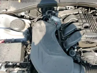 ✅ 2021 Chrysler 300 S • VIN: 2C3CCABG8MH626311 • Lot: 64504925. Wystawiony na Copart z przebiegiem 78 092 mil. Bezpłatny archiwum sprzedaży aukcyjnych z USA i szczegółowy raport historii pojazdu na DreamBid. Zdjęcie 14.