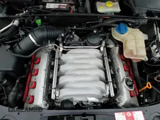 ✅ 2005 Audi S4 • VIN: WAUXL68E25A101225 • Lot: 84244024. Listed on Copart with 181,453 mi. Free auction sales archive from the USA and detailed vehicle history report at DreamBid. Image 14.