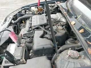 ✅ 2002 Toyota Camry XLE • VIN: JTDBF30K020010220 • Lot: 42807179. Wystawiony na IAAI z przebiegiem 185 200 mil. Bezpłatny archiwum sprzedaży aukcyjnych z USA i szczegółowy raport historii pojazdu na DreamBid. Zdjęcie 12.