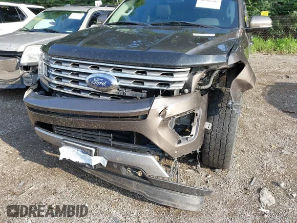 ✅ 2018 Ford Expedition Max Limited • VIN: 1FMJK2AT3JEA54055 • Lot: 39986303. Wystawiony na IAAI z przebiegiem 93 227 mil. Bezpłatny archiwum sprzedaży aukcyjnych z USA i szczegółowy raport historii pojazdu na DreamBid. Zdjęcie 6.