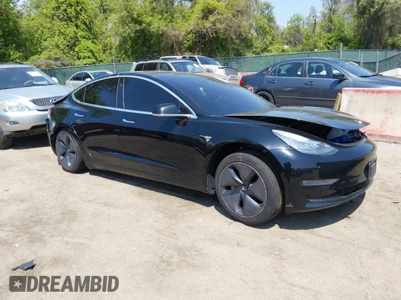 ✅ 2018 Tesla Model 3 Long Range Battery • VIN: 5YJ3E1EA3JF165825 • Lot: 44921995. Wystawiony na IAAI z przebiegiem 109 269 mil. Bezpłatny archiwum sprzedaży aukcyjnych z USA i szczegółowy raport historii pojazdu na DreamBid. Zdjęcie 1.