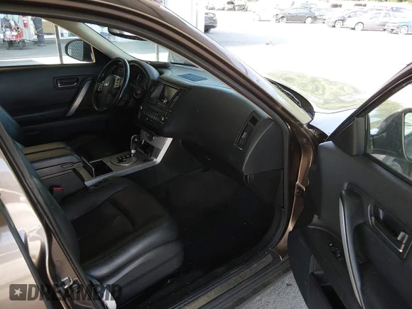 ✅ 2005 Infiniti FX • VIN: JNRAS08W25X210847 • Лот: 45303103. Опубликован ранее на IAAI с пробегом 199 022 миль. Бесплатный доступ к архиву аукционных продаж из США и подробный отчёт об истории автомобиля на DreamBid. Изображение 5.