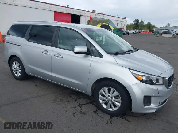 ✅ 2017 Kia Sedona LX • VIN: KNDMB5C11H6265953 • Лот: 44841421. Опубліковано раніше на IAAI з пробігом 145 905 миль. Безкоштовний доступ до архіву аукціонних продажів зі США та докладний звіт про історію автомобіля на DreamBid. Зображення 1.