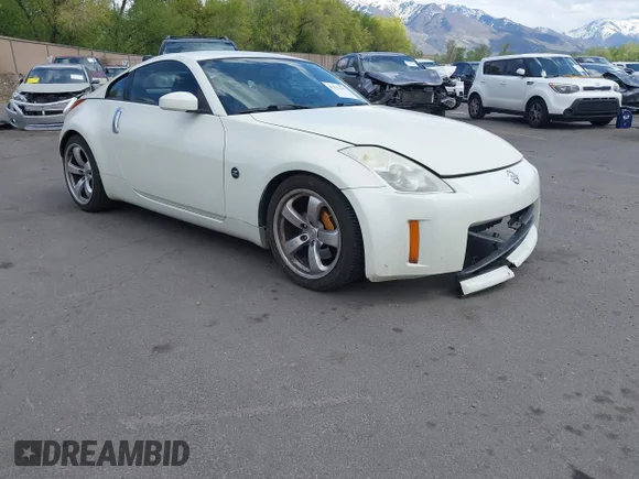 ✅ 2006 Nissan 350Z Enthusiast • VIN: JN1AZ34E26M354513 • Lot: 42121390. Wystawiony na IAAI z przebiegiem 174 205 mil. Bezpłatny archiwum sprzedaży aukcyjnych z USA i szczegółowy raport historii pojazdu na DreamBid. Zdjęcie 1.