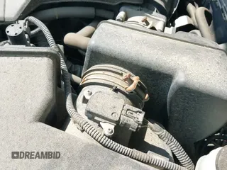 ✅ 2010 Toyota RAV4 • VIN: JTMBK4DV3AD010712 • Лот: 43134610. Опубликован ранее на IAAI с пробегом 154 861 миль. Бесплатный доступ к архиву аукционных продаж из США и подробный отчёт об истории автомобиля на DreamBid. Изображение 19.