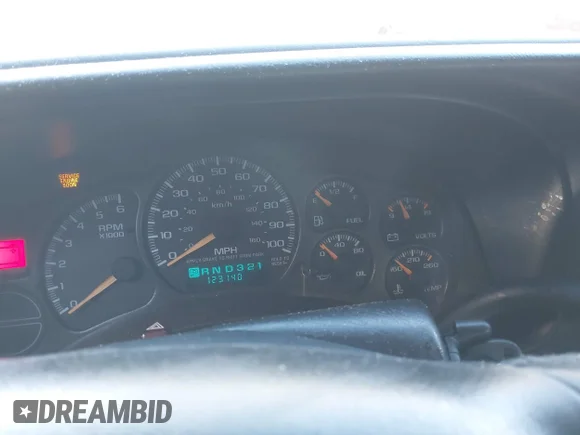 ✅ 2000 Chevrolet Suburban LT • VIN: 3GNFK16T7YG129363 • Lot: 41586348. Listed on IAAI with 150,111 mi. Free auction sales archive from the USA and detailed vehicle history report at DreamBid. Image 7.