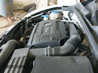 ✅ 2017 Volkswagen Beetle S • VIN: 3VW517AT5HM809343 • Lot: 41848726. Listed on IAAI with 75,521 mi. Free auction sales archive from the USA and detailed vehicle history report at DreamBid. Image 19.