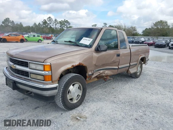 ✅ 1997 Chevrolet Silverado 1500 • VIN: 2GCEK19M7V1159041 • Lot: 44584785. Wystawiony na IAAI z przebiegiem 167 538 mil. Bezpłatny archiwum sprzedaży aukcyjnych z USA i szczegółowy raport historii pojazdu na DreamBid. Zdjęcie 2.