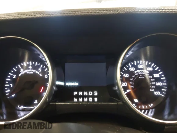 ✅ 2021 Ford Mustang GT Premium • VIN: 1FA6P8CF0M5104183 • Lot: 44183575. Wystawiony na IAAI z przebiegiem 51 124 mil. Bezpłatny archiwum sprzedaży aukcyjnych z USA i szczegółowy raport historii pojazdu na DreamBid. Zdjęcie 7.