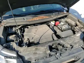 ✅ 2018 Ford Explorer Platinum • VIN: 1FM5K8HT3JGC13607 • Lot: 87095055. Wystawiony na Copart z przebiegiem 83 384 mil. Bezpłatny archiwum sprzedaży aukcyjnych z USA i szczegółowy raport historii pojazdu na DreamBid. Zdjęcie 17.